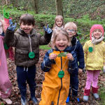 Classe dehors : les élèves de l’école Saint-Louis explorent le sentier du Gorneton !